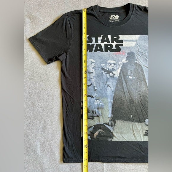 Star Wars Men’s Darth Vader Boarded Tantive IV Black Shirt Size Large - Picture 4 of 6